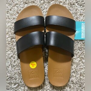 Women’s REEF size 8 slide sandals in black